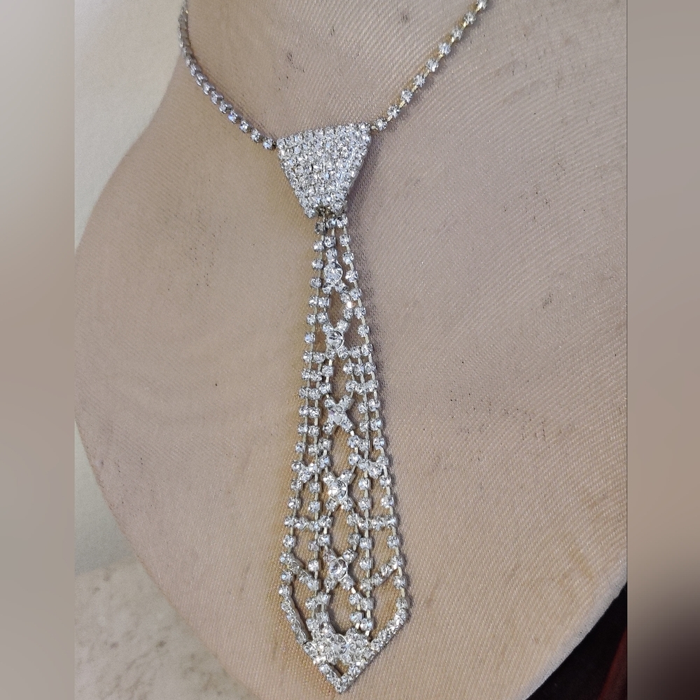Sparkly Crystals Set - Picture 4 of 15